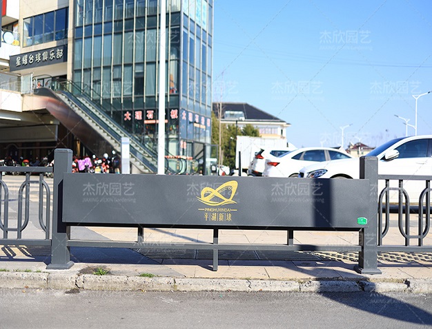 道路隔離花箱“工業明珠”花箱城鎮案例